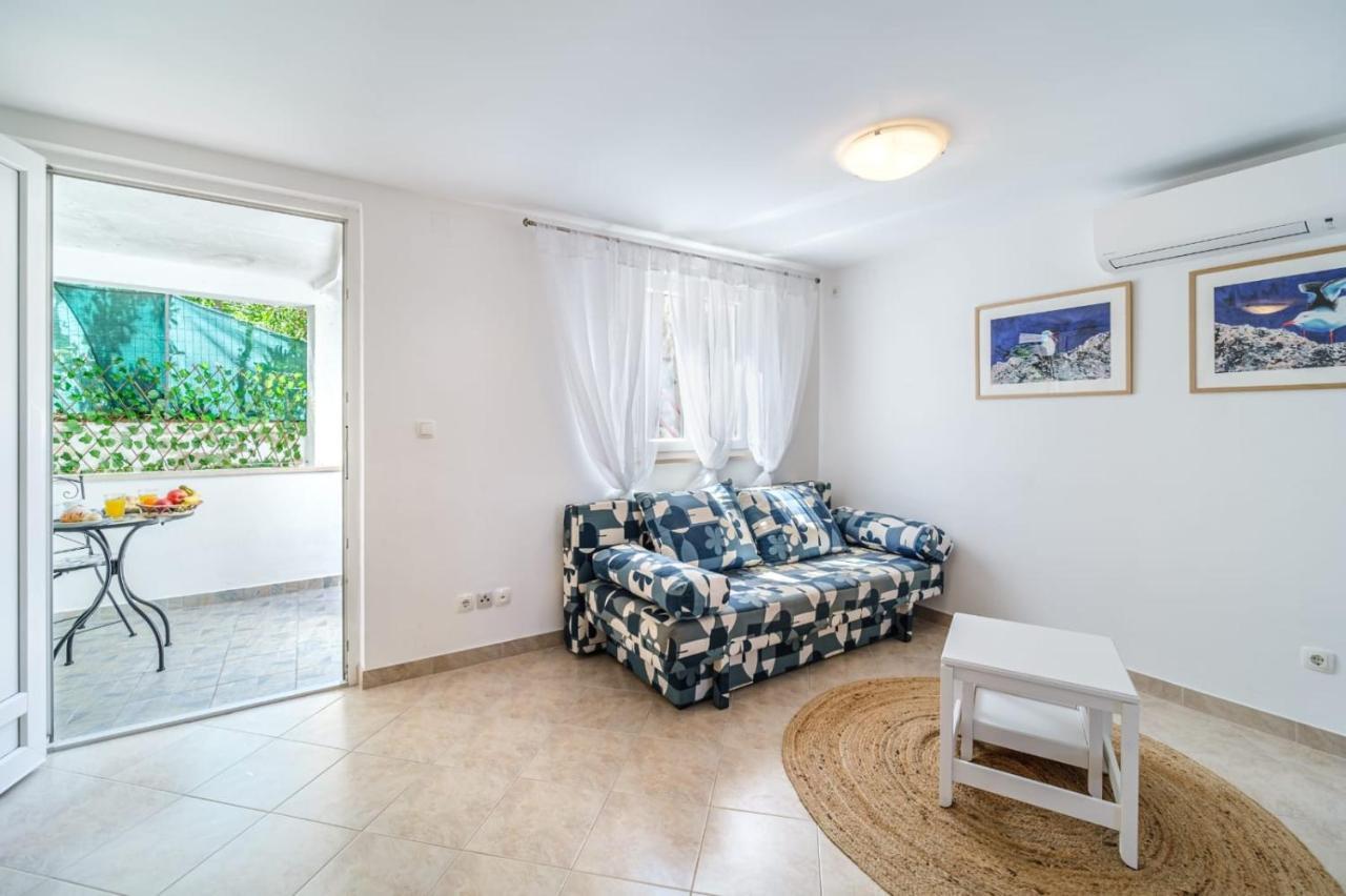 Apartmani P&S Supetar Eksteriør bilde