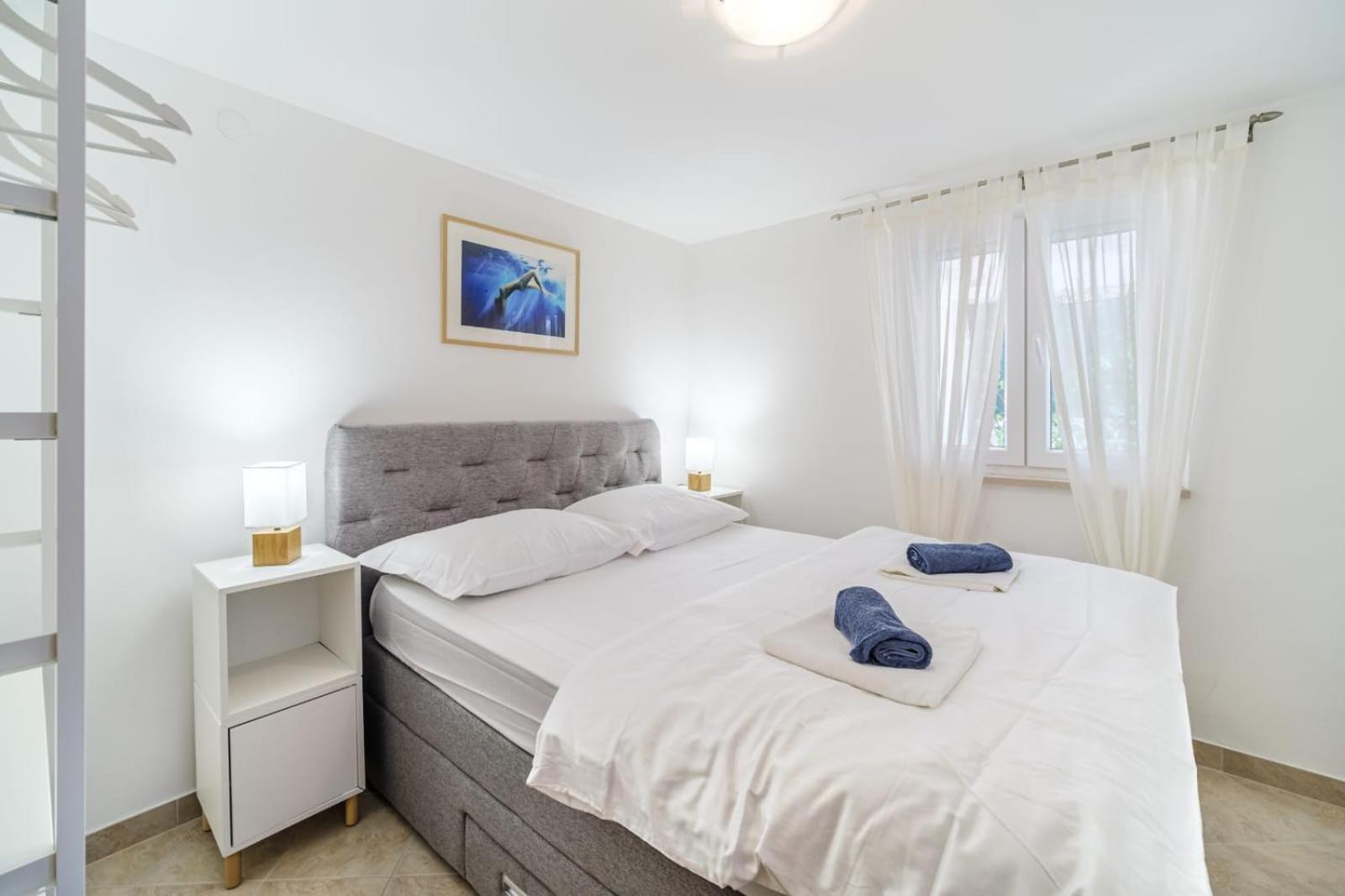 Apartmani P&S Supetar Eksteriør bilde