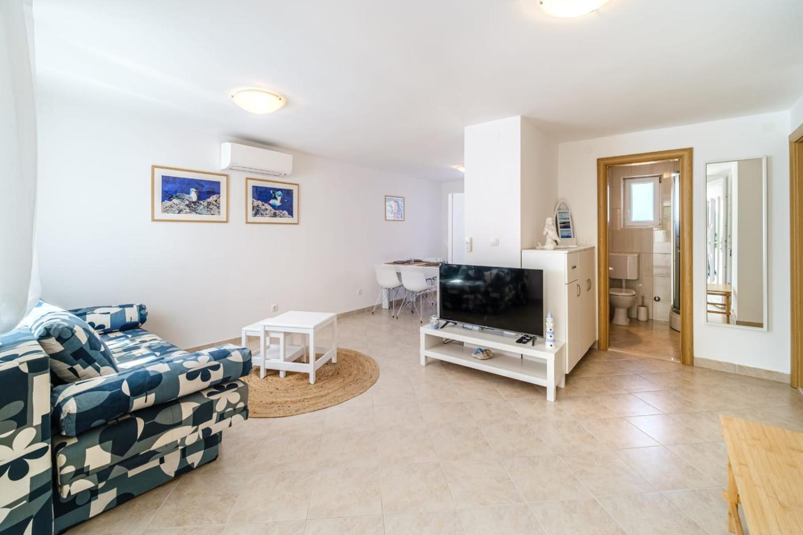 Apartmani P&S Supetar Eksteriør bilde